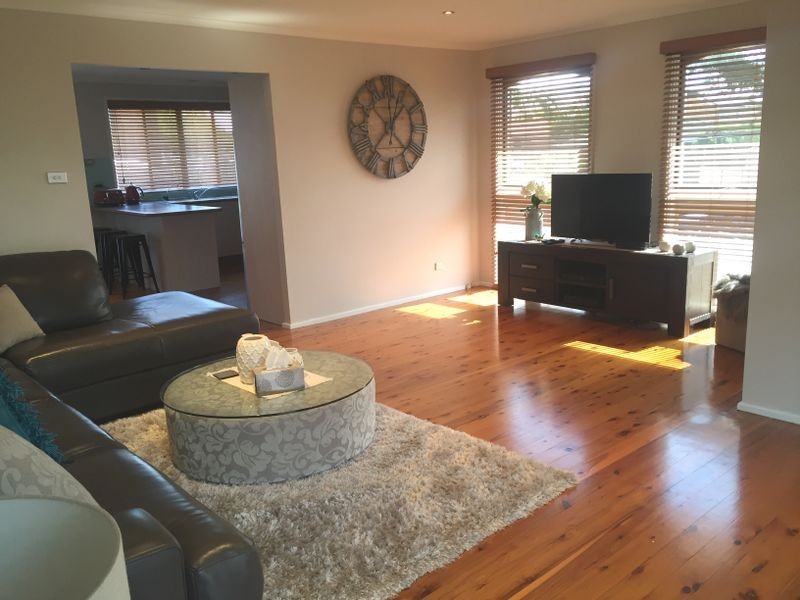 2 Lachlan Street, Bossley Park NSW 2176