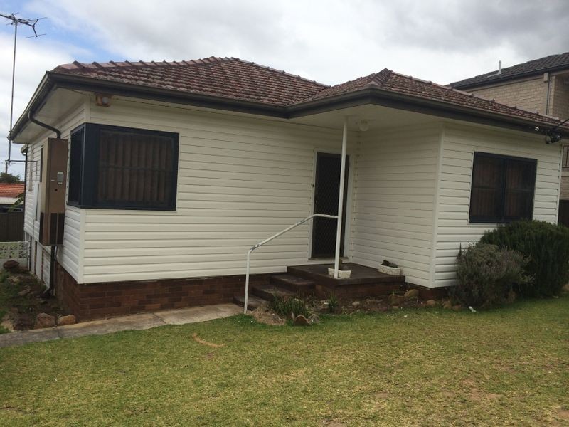 237 Hamilton Road, Fairfield West NSW 2165