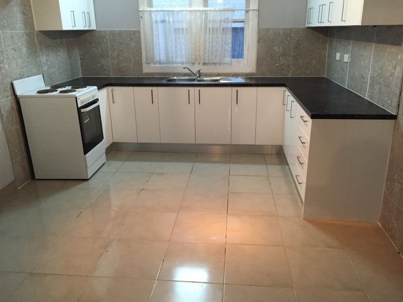 237 Hamilton Road, Fairfield West NSW 2165