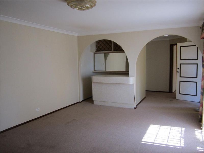 34 Natchez Crescent, Greenfield Park NSW 2176