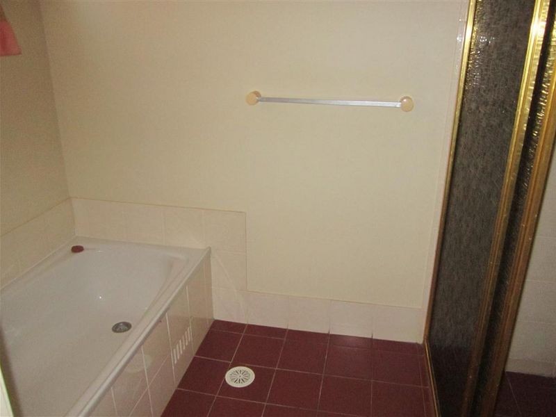 34 Natchez Crescent, Greenfield Park NSW 2176