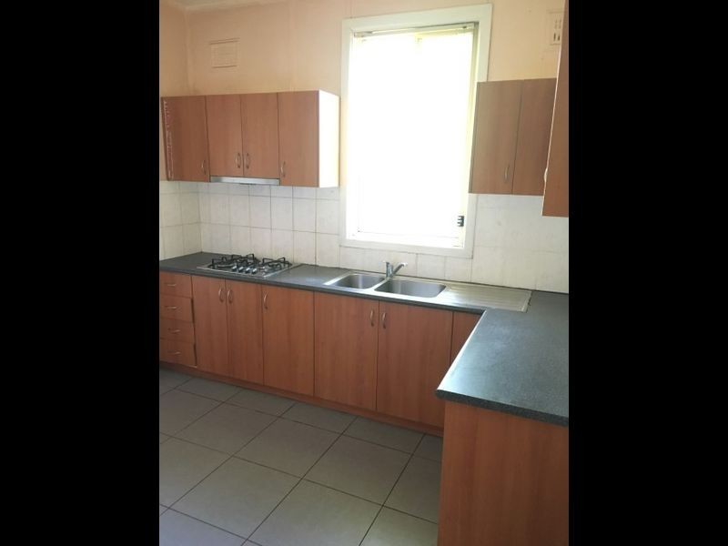 13 Rees Street, Mays Hill NSW 2145