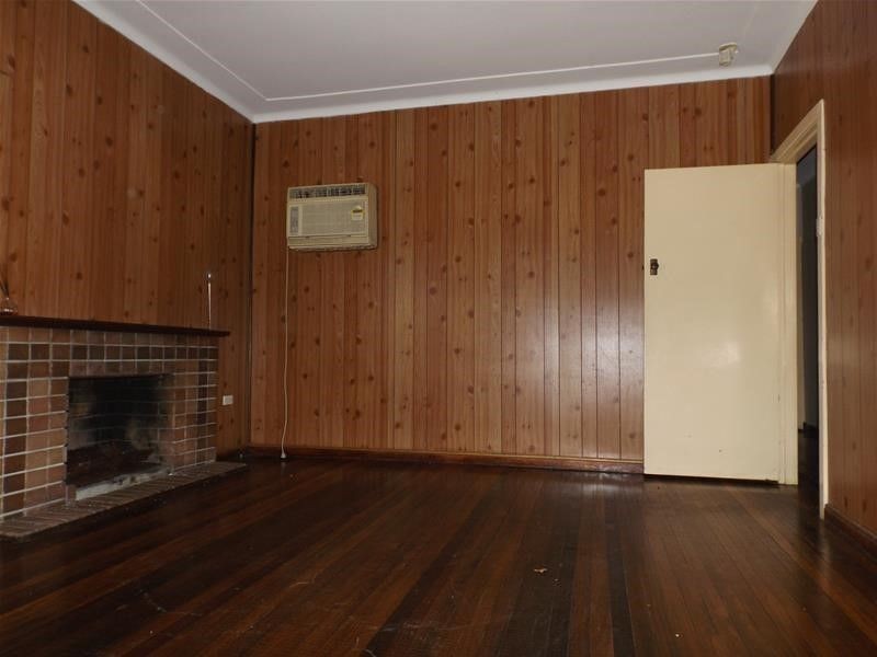 6 Waldron Road, Sefton NSW 2162