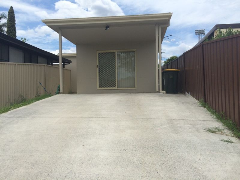 40a Coonawarra St,, Edensor Park NSW 2176