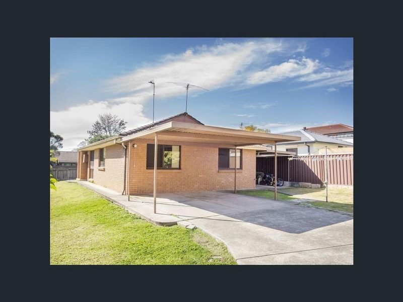 21 Geelong Crescent, St Johns Park NSW 2176