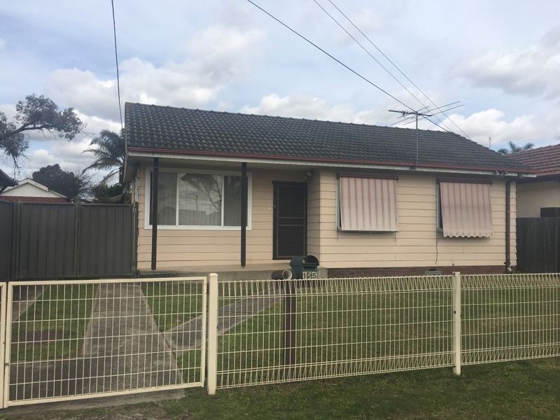 135 Neville Street, Smithfield NSW 2164