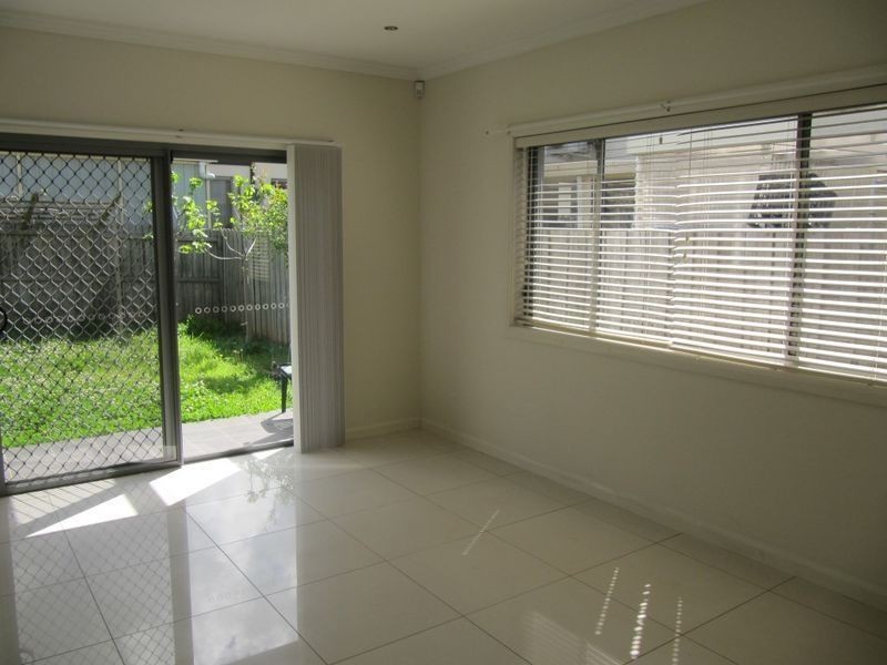 2d Lackey Street, Fairfield NSW 2165