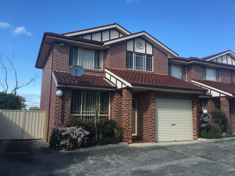 3/120 Greenvalley Road, Green Valley NSW 2168