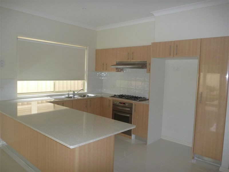 52 Althorpe Drive, Green Valley NSW 2168