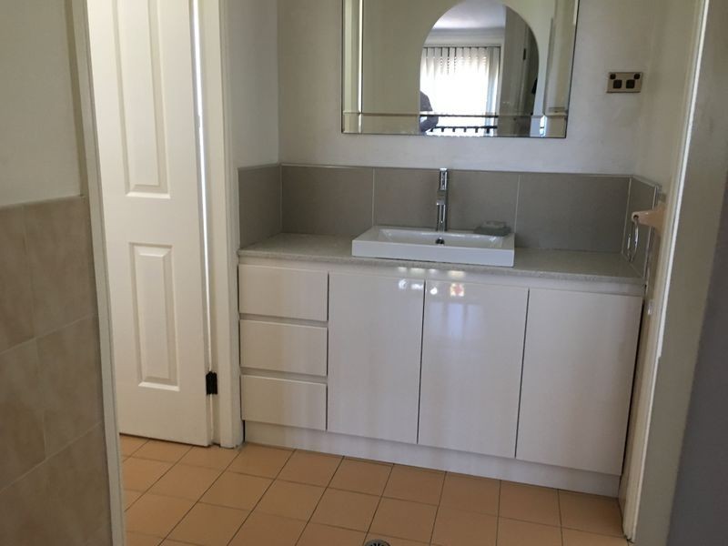 5 Sawell Street, Bossley Park NSW 2176