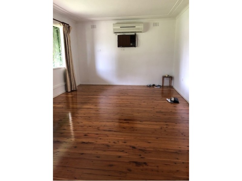 2 Hart Street, Smithfield NSW 2164