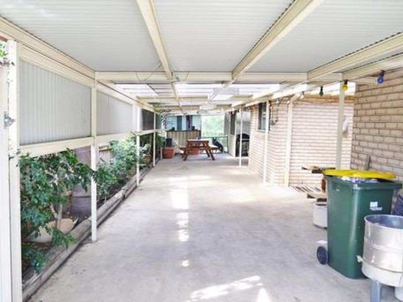 130 Second Avenue, West Hoxton NSW 2171