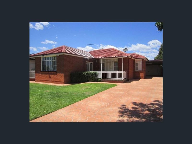 88 Charles Street, Smithfield NSW 2164