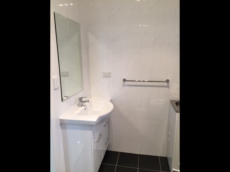 21a Glenroy Crescent, St Johns Park NSW 2176
