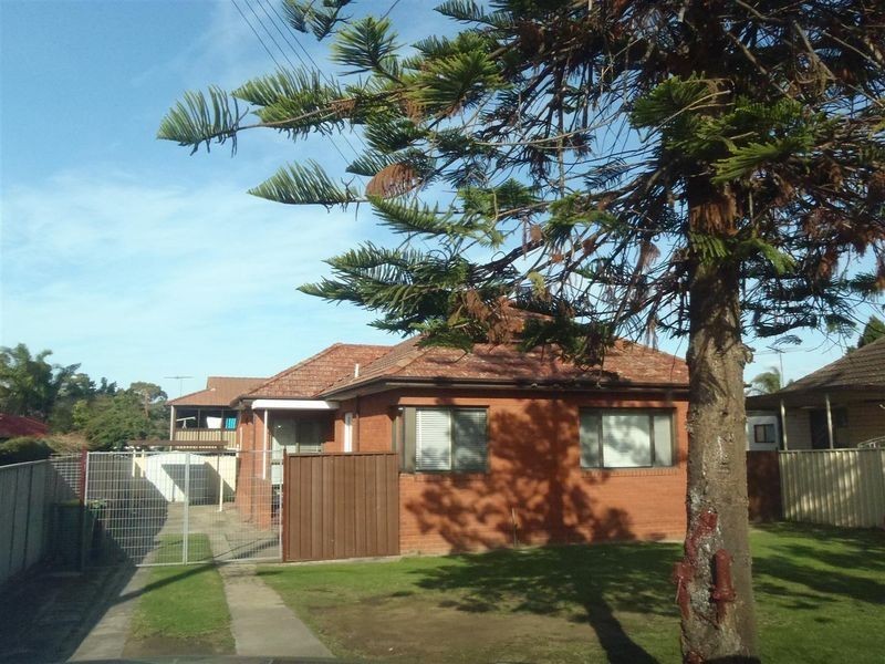 415 Hamilton Road, Fairfield West NSW 2165