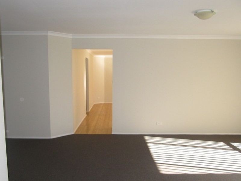 39 Monarch Circuit, Glenmore Park NSW 2745