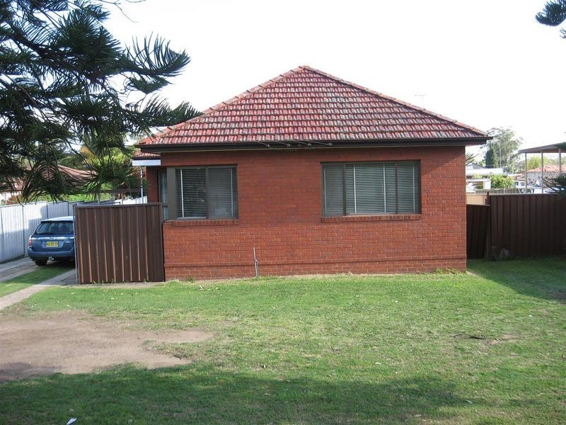 415 Hamilton Road,, Fairfield West NSW 2165