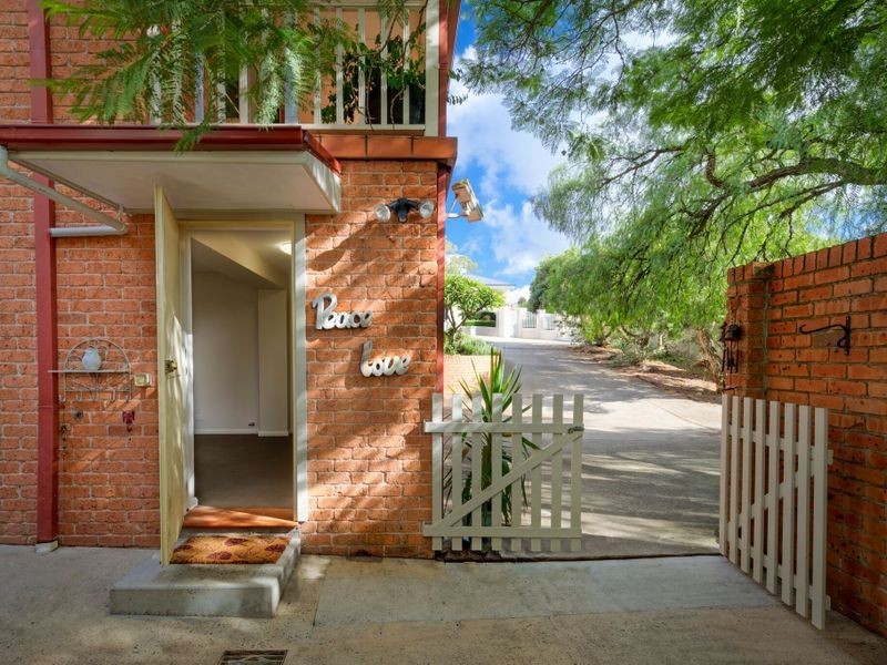 65a Begovich Crescent, Abbotsbury NSW 2176
