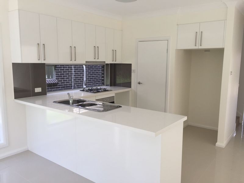 26 Lightning Ridge, Hinchinbrook NSW 2168