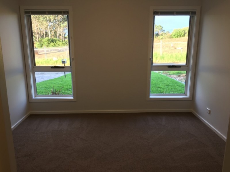 37 Kingsman Avenue, Elderslie NSW 2570