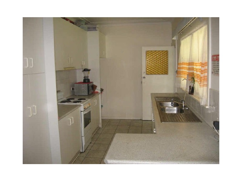 27 Moir Street, Smithfield NSW 2164