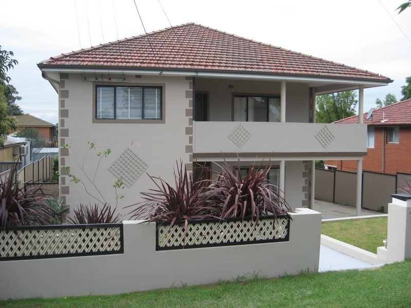 77 Gipps, Smithfield NSW 2164