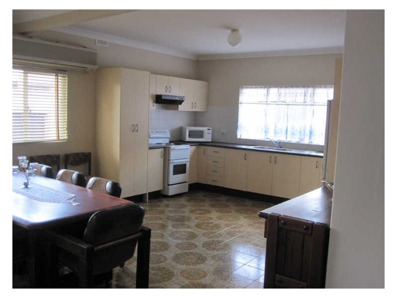 77 Gipps, Smithfield NSW 2164