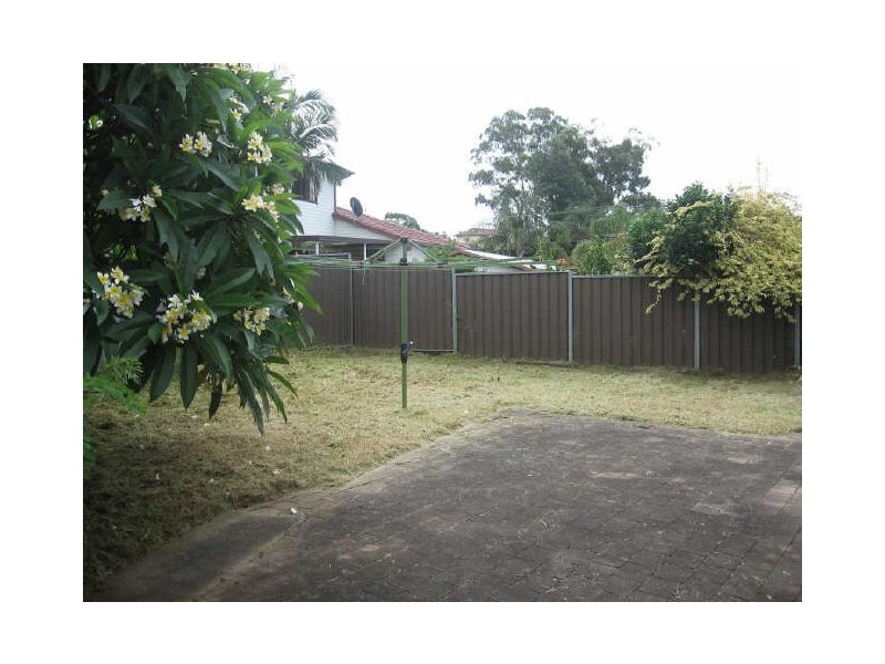 22 Brentwood Street, Fairfield West NSW 2165