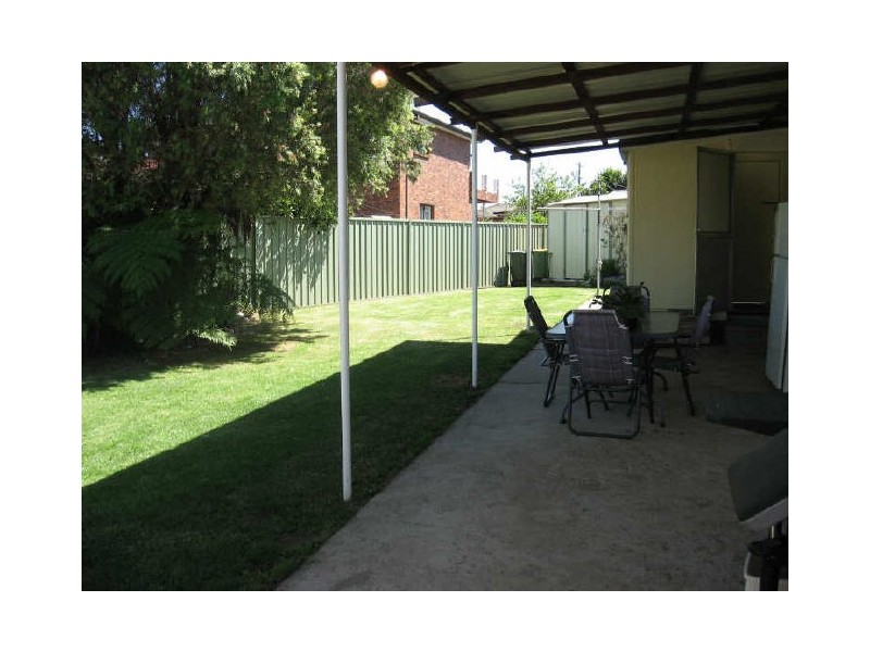 18 Roylston Street, Fairfield West NSW 2165