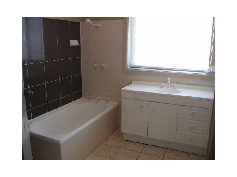 427 Hamilton Road, Fairfield West NSW 2165