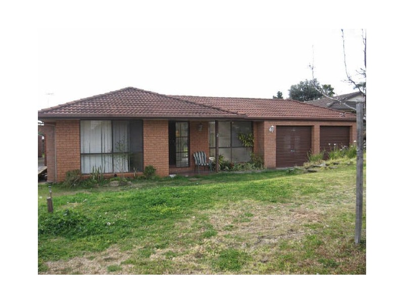 2 Procter Close, Abbotsbury NSW 2176