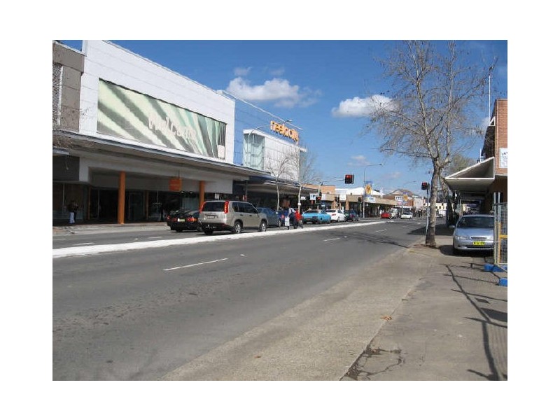 8 Nelson Street, Fairfield NSW 2165