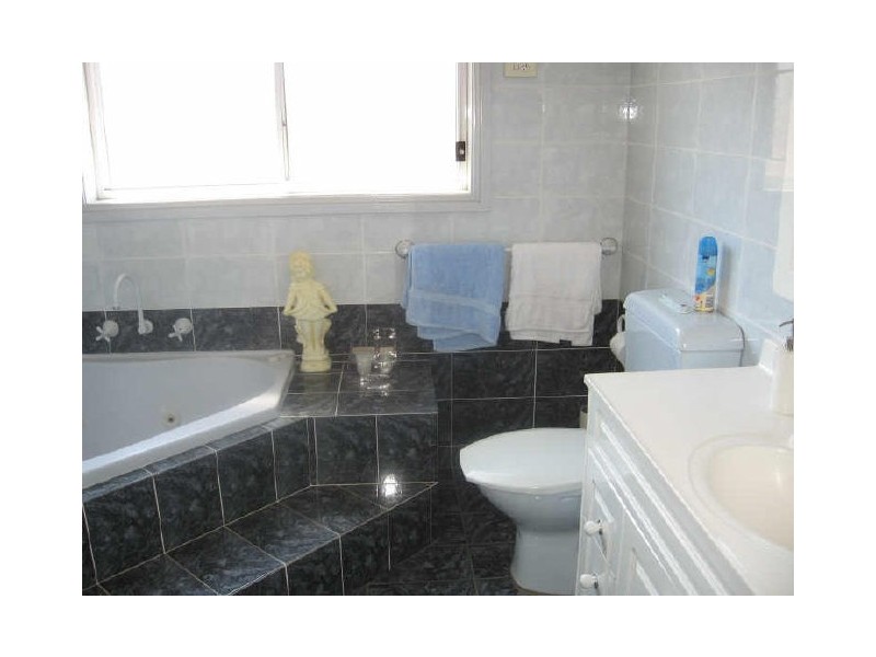 Bossley Park NSW 2176