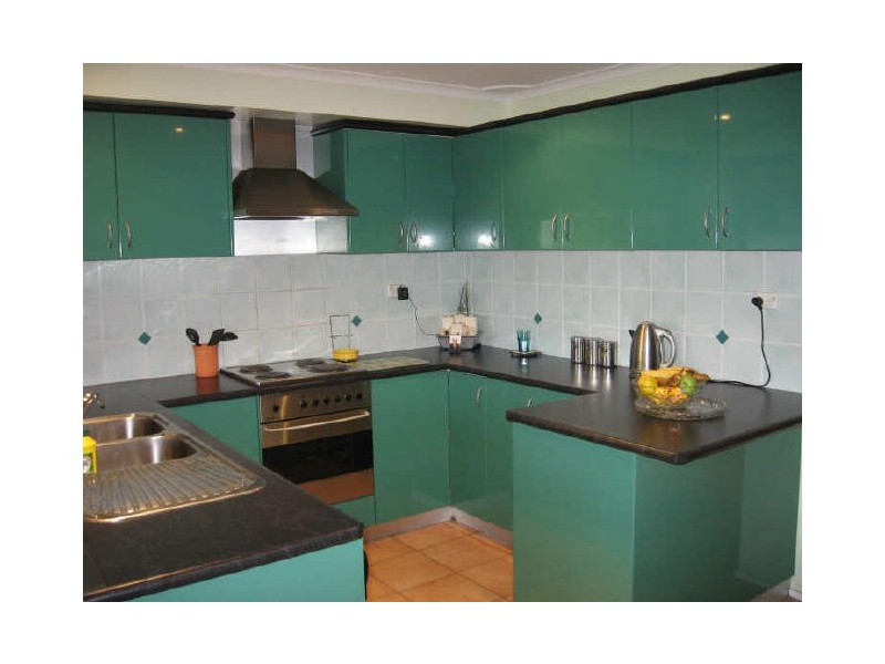 2 Lansbury Street, Edensor Park NSW 2176