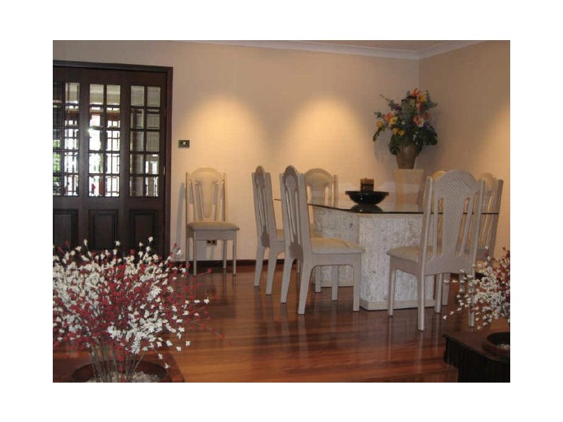 21 Greenvale Street, Fairfield West NSW 2165