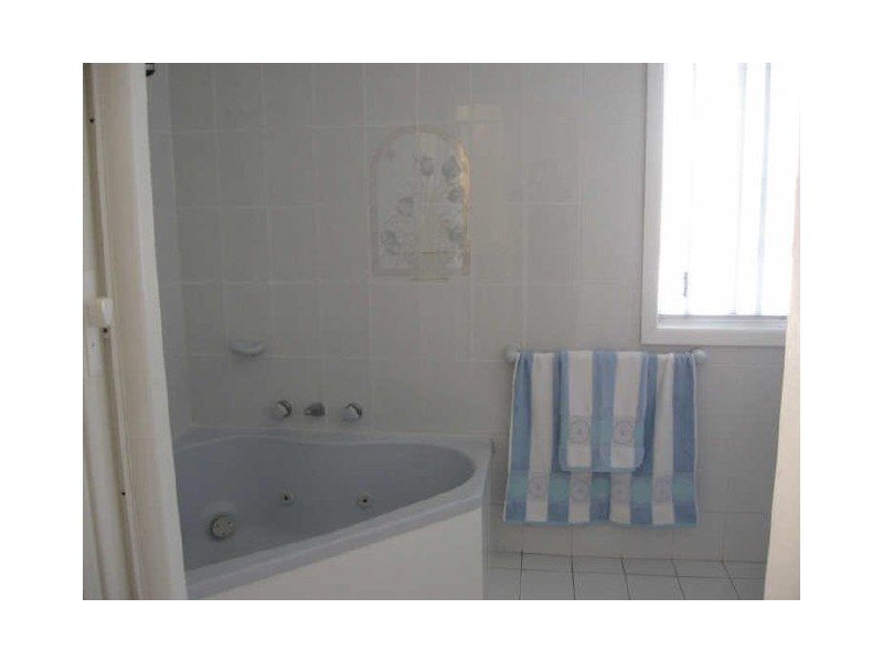 21 Greenvale Street, Fairfield West NSW 2165