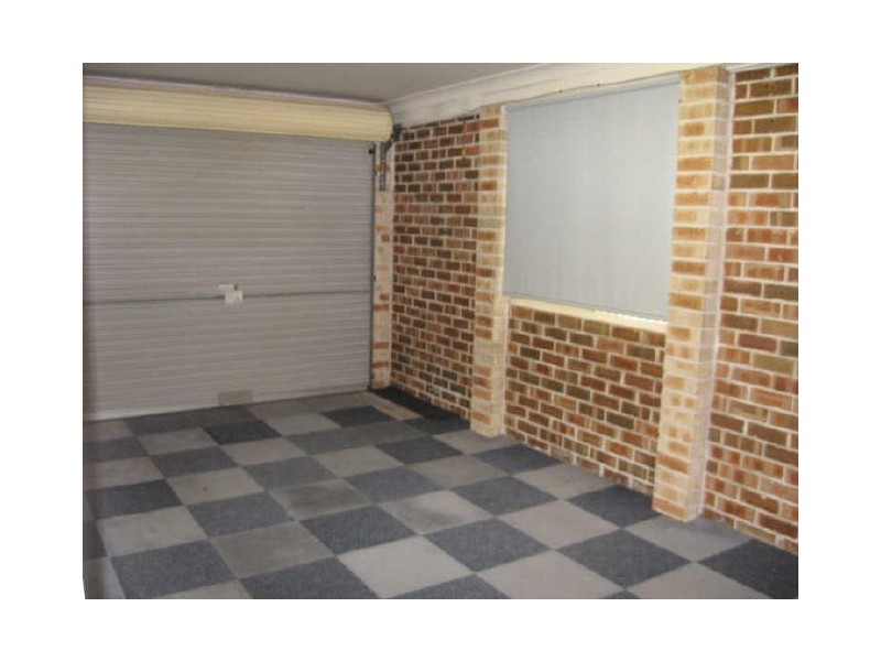 9 Lismore Close, Bossley Park NSW 2176