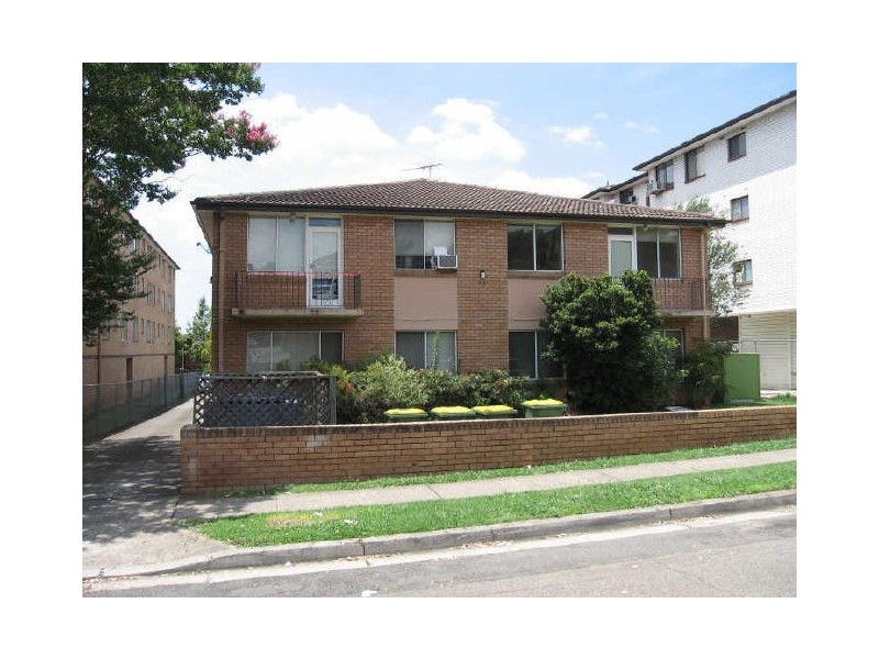 Fairfield NSW 2165