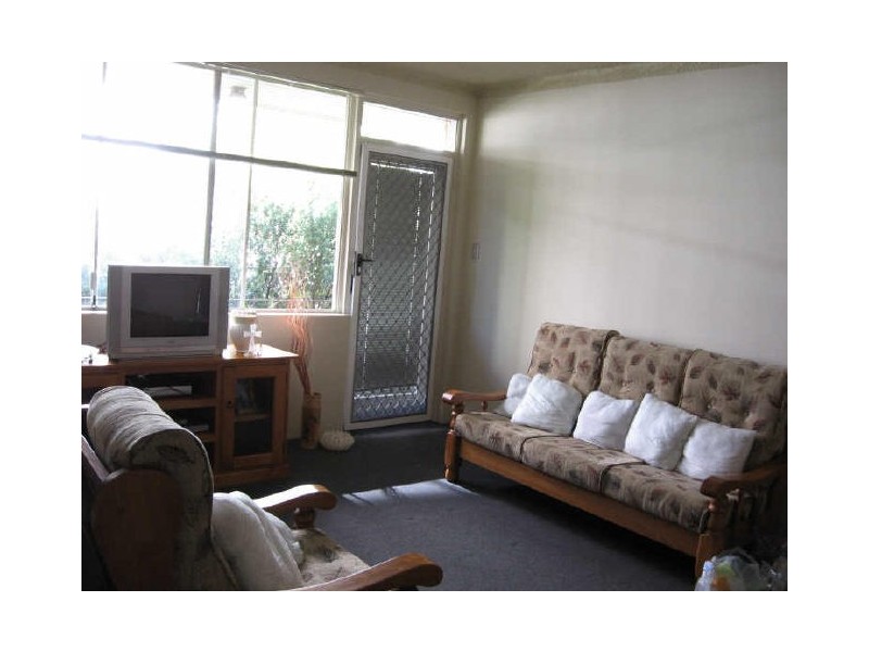Fairfield NSW 2165