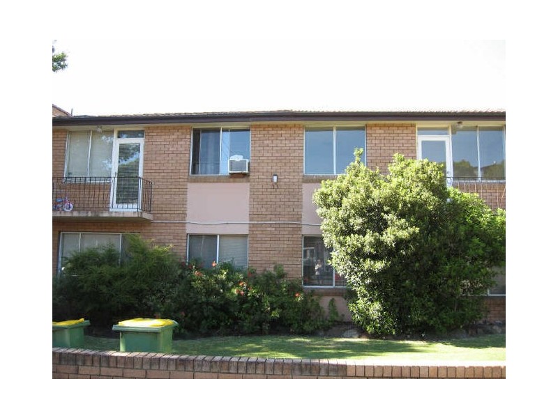 Fairfield NSW 2165