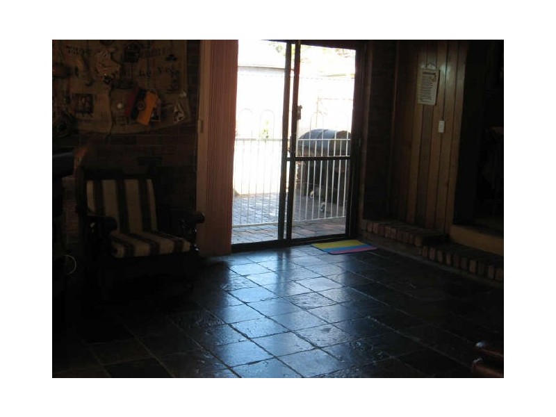 4 Parklea Parade, Canley Heights NSW 2166