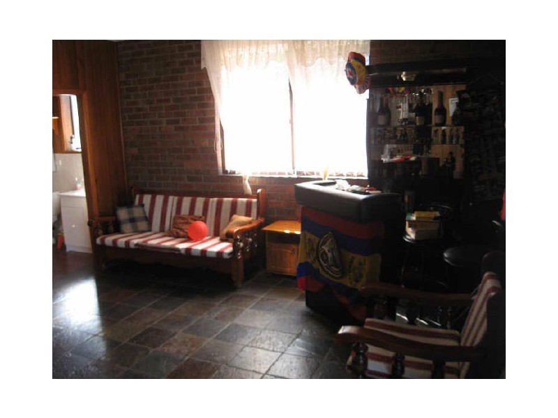 4 Parklea Parade, Canley Heights NSW 2166