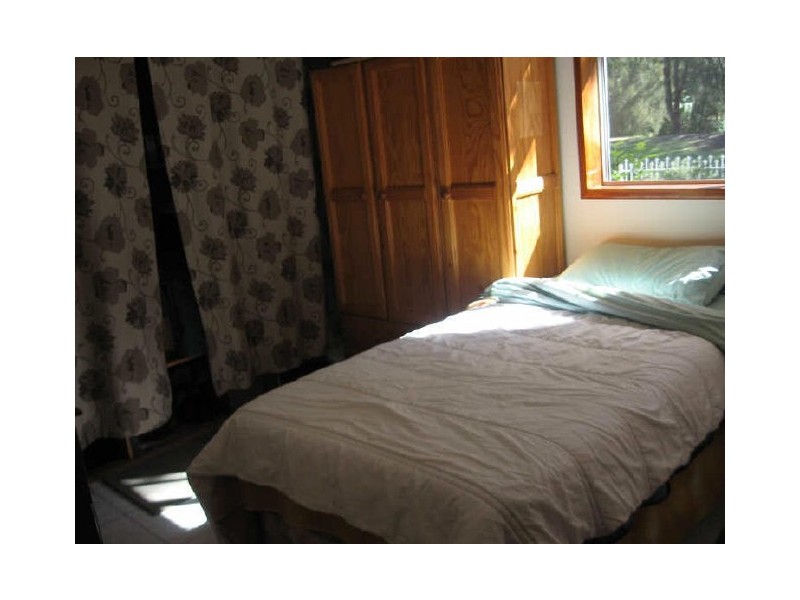 4 Parklea Parade, Canley Heights NSW 2166