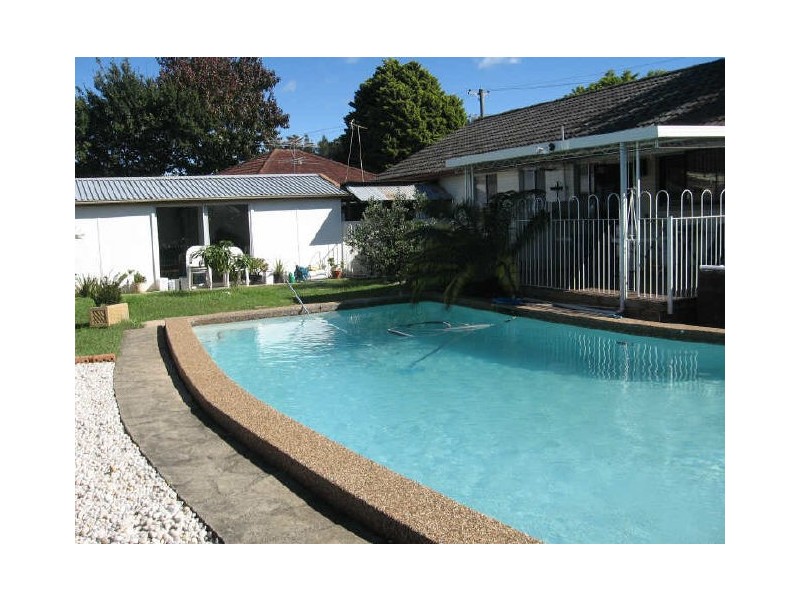 4 Parklea Parade, Canley Heights NSW 2166