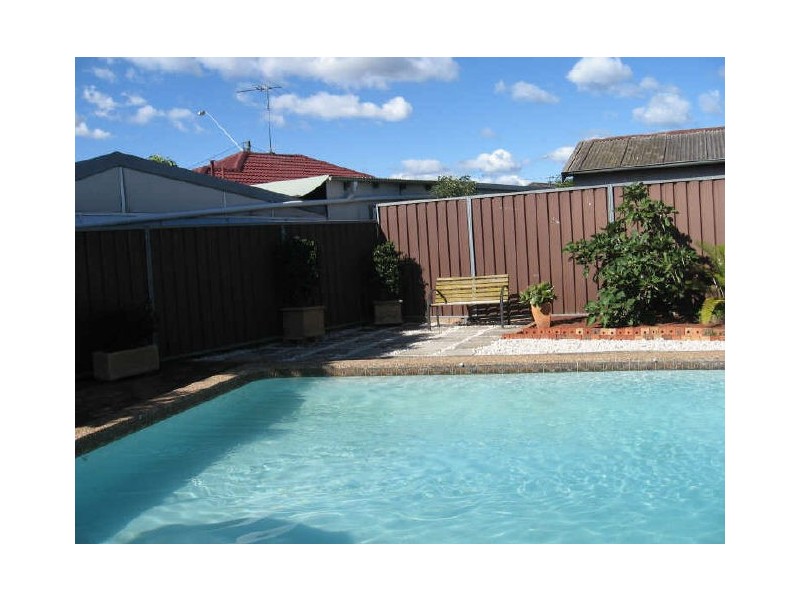 4 Parklea Parade, Canley Heights NSW 2166