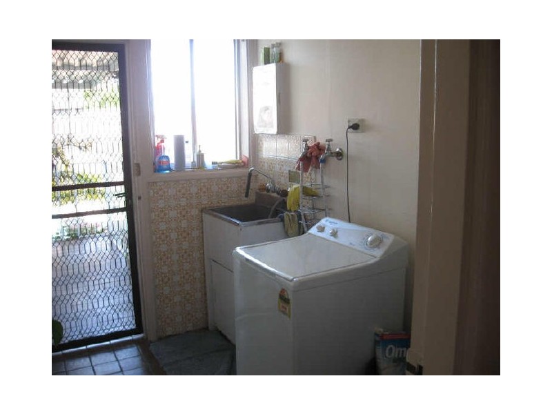 4 Parklea Parade, Canley Heights NSW 2166