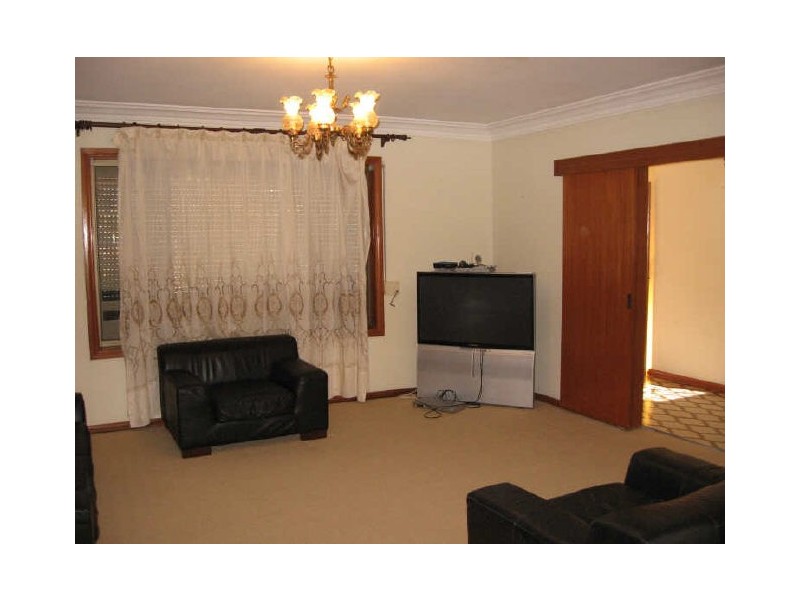 4 Kenny Place, Fairfield West NSW 2165