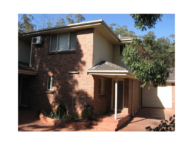 3/11 Greenfield Road, Greenfield Park NSW 2176