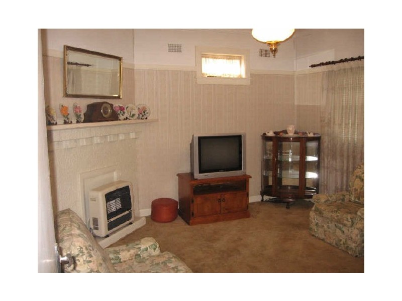 106 Hamilton Road, Fairfield NSW 2165