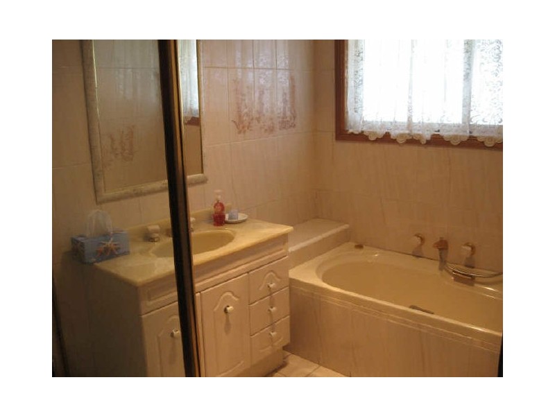 65 Kalang Road, Edensor Park NSW 2176